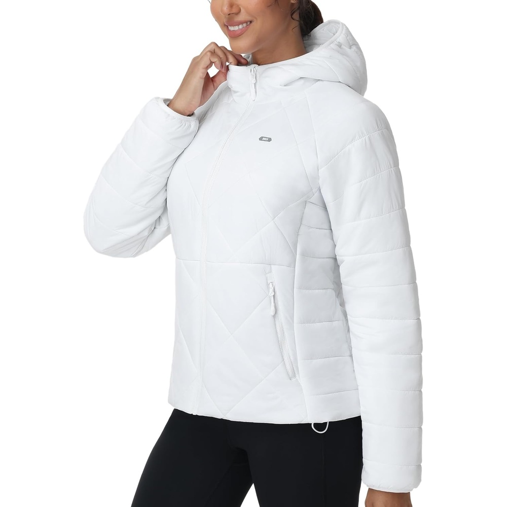 image:imageMIER Womens Puffer Jackets Lightweight Packable Quilted Winter Coat with HoodWater Resistant Warm Puffy Jacket for TravelWhite
